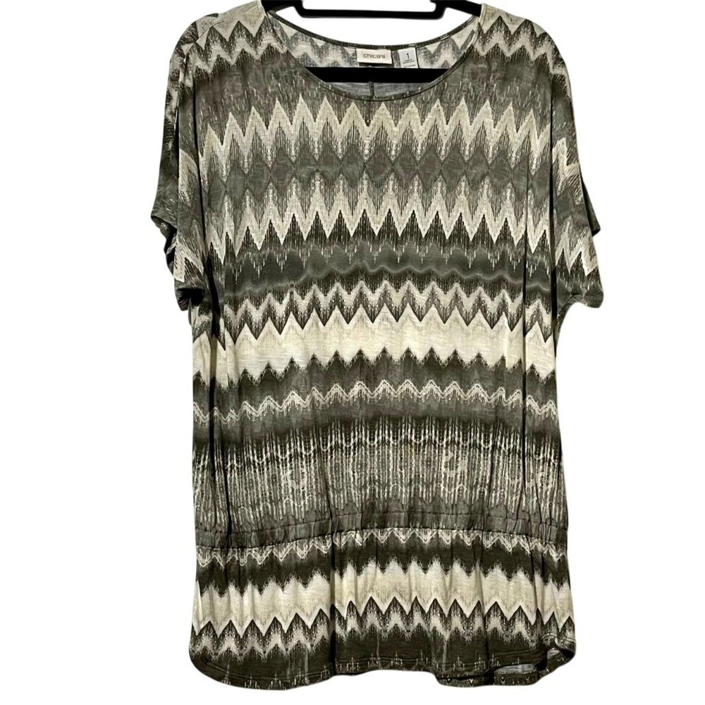 Chicos Womens Size 1 Chevron Print Top In Green & White